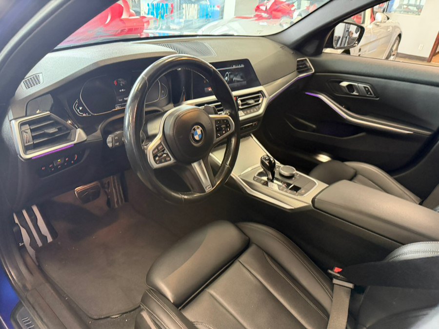 Used 2022 BMW 330i Sedan w/ M Sport Package RWD image 30