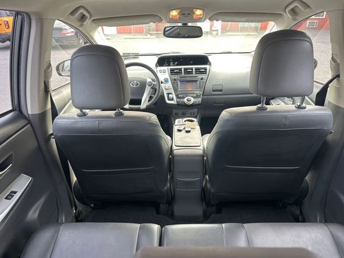 Used 2012 Toyota Prius V Five image 21