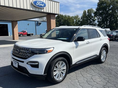 Used 2020 Ford Explorer Limited AWD/4WD image 3
