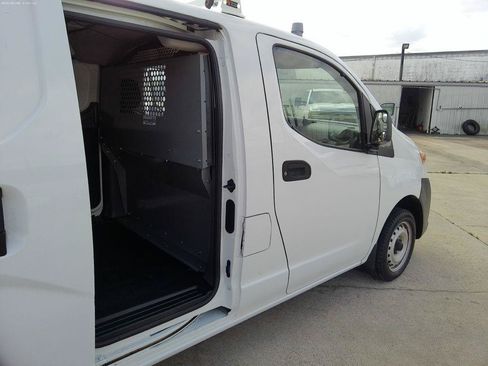 Used 2014 Nissan NV200 S w/ Cruise Control Package FWD image 19
