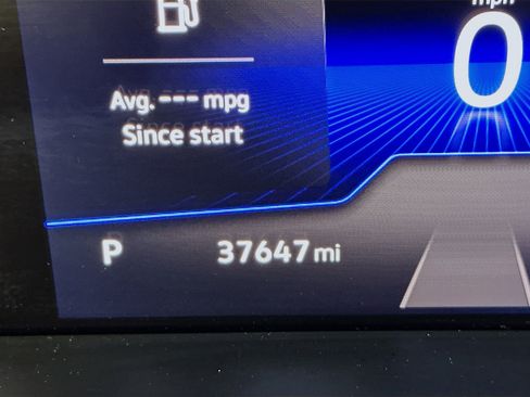 Used 2024 Volkswagen Tiguan S image 18