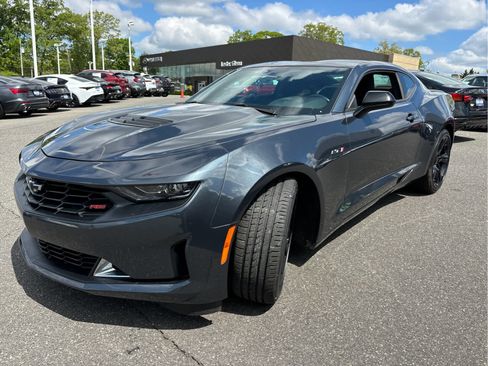 Certified 2021 Chevrolet Camaro LT w/ RS Package RWD image 6