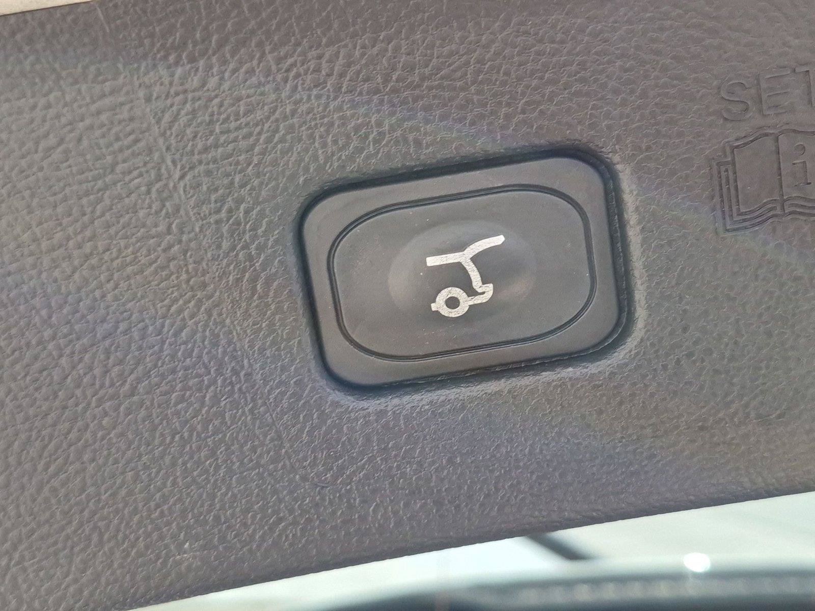Used 2024 Ford Edge Titanium w/ Equipment Group 301A AWD/4WD image 31