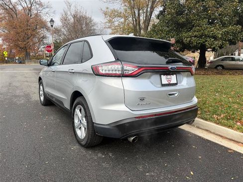Used 2017 Ford Edge SE image 12