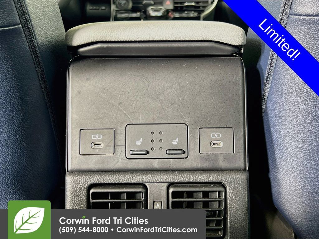 Used 2024 Subaru Solterra AWD/4WD image 30