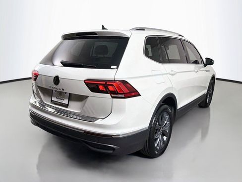 Used 2023 Volkswagen Tiguan SE FWD image 6