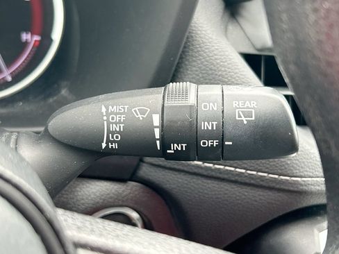 Used 2023 Toyota RAV4 XLE w/ Convenience Package FWD image 20