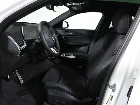 New 2026 BMW X2 xDrive28i w/ Technology Package AWD/4WD image 3