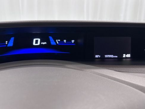 Used 2012 Honda Civic Hybrid Sedan image 10