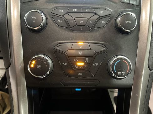 Used 2020 Ford Fusion S image 18