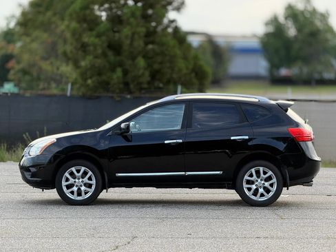 Used 2011 Nissan Rogue SV w/ SL Pkg FWD image 8