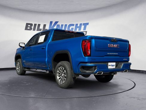 Used 2023 GMC Sierra 1500 AT4 w/ Technology Package AWD/4WD image 3