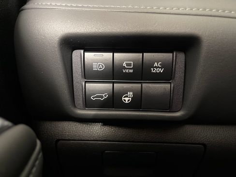 Certified 2026 Toyota Highlander Platinum AWD/4WD image 28