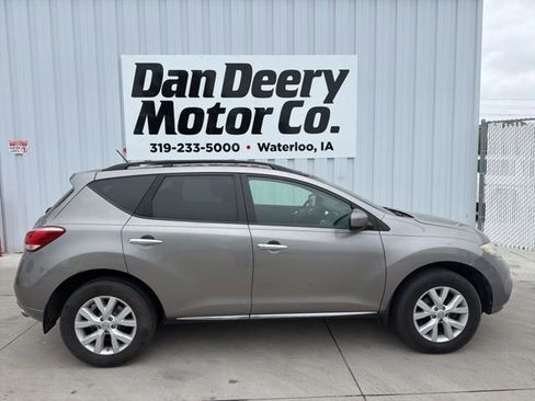 Used 2012 Nissan Murano SV AWD/4WD image 16