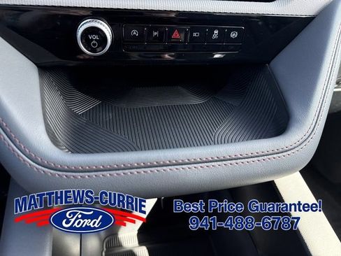 New 2026 Ford Explorer Active RWD image 21