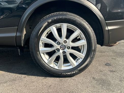 Used 2020 Nissan Rogue Sport SV image 26