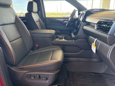 New 2026 GMC Yukon AT4 w/ LPO, Floor Liner Package image 24