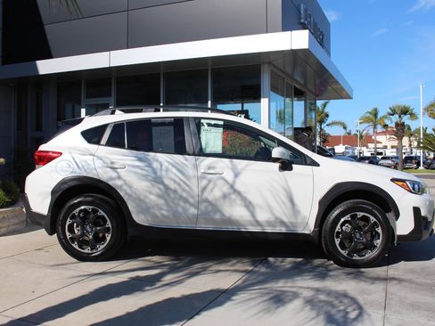 Used 2022 Subaru Crosstrek 2.0i Premium w/ Popular Package #4 image 10