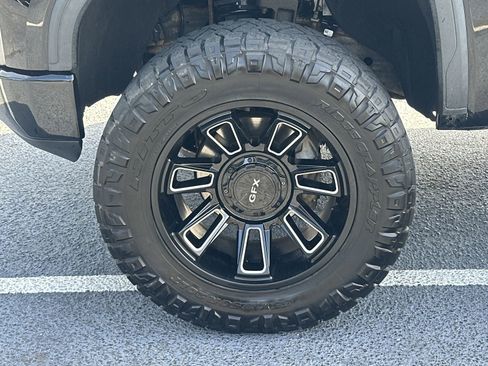 Used 2021 GMC Sierra 1500 AT4 w/ AT4 Premium Package AWD/4WD image 13