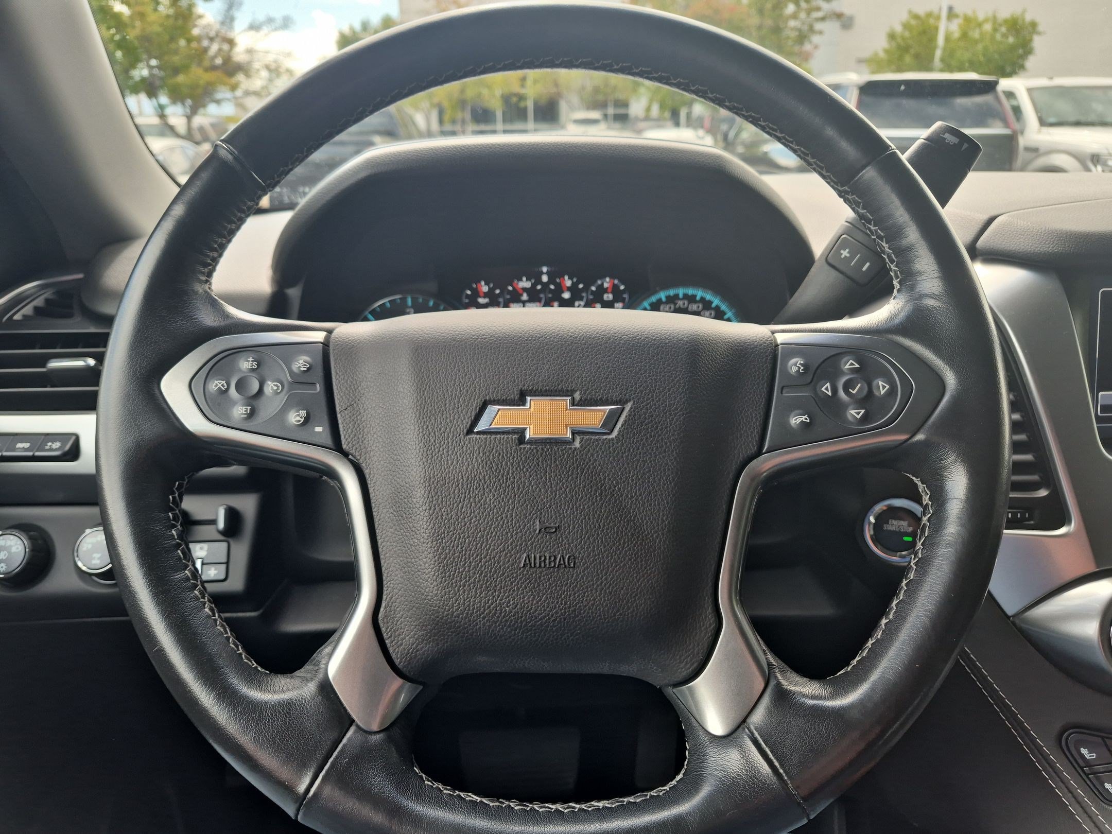 Used 2020 Chevrolet Tahoe Premier AWD/4WD image 16