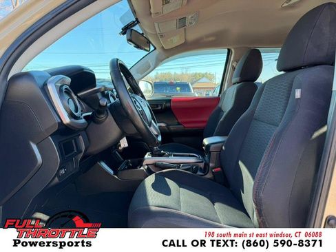 Used 2016 Toyota Tacoma SR5 w/ SR5 Appearance Package (SN) AWD/4WD image 13
