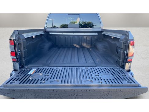 New 2026 Nissan Frontier PRO-4X w/ Pro Premium Package AWD/4WD image 15