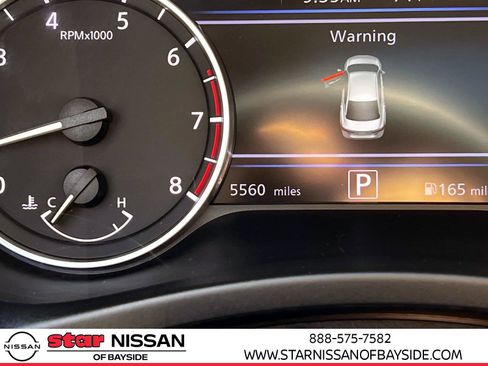 Used 2022 Nissan Sentra SR w/ SR Premium Package image 27