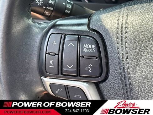 Used 2019 Toyota Highlander XLE AWD/4WD image 21