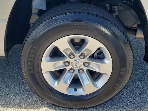 Used 2024 RAM 1500 Laramie RWD image 12
