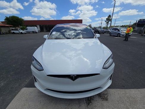 Used 2022 Tesla Model X Plaid AWD/4WD image 2