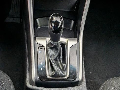 Used 2013 Hyundai Elantra GT FWD image 12