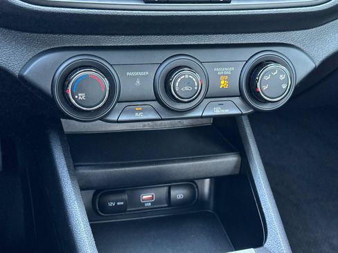 Used 2024 Kia Forte LXS w/ LXS Technology Package FWD image 18