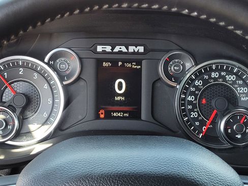 Used 2024 RAM 2500 Big Horn w/ Bed Utility Group AWD/4WD image 15