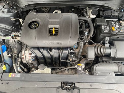 Used 2023 Kia Forte LXS image 28