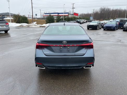 Used 2019 Toyota Avalon Limited w/ Advanced Safety Package image 4