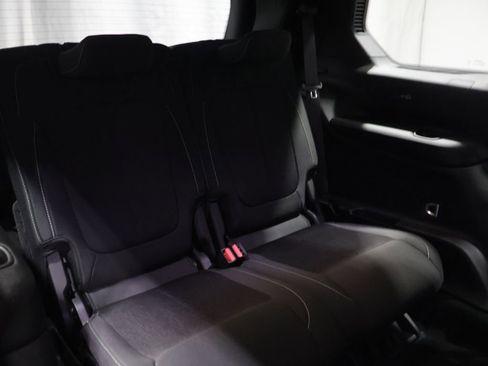 Used 2024 Jeep Grand Cherokee L Laredo w/ Luxury Tech Group I image 22