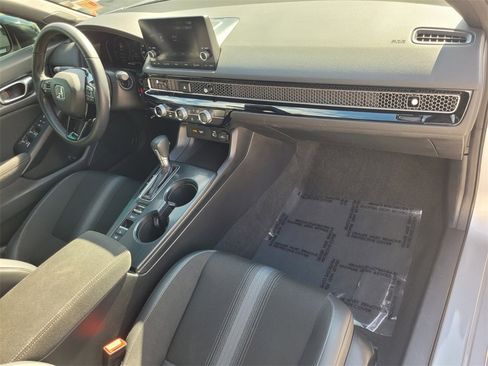 Used 2023 Honda Civic Sport image 16
