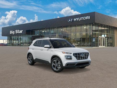 New 2026 Hyundai Venue SEL FWD image 2