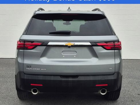 Used 2023 Chevrolet Traverse LT image 14