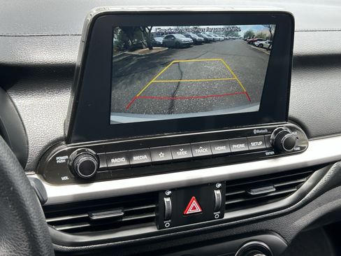 Used 2021 Kia Forte LXS FWD image 22