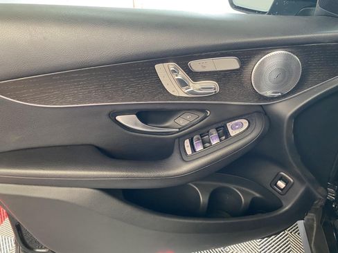 Used 2020 Mercedes-Benz GLC 300 w/ Multimedia Package image 20
