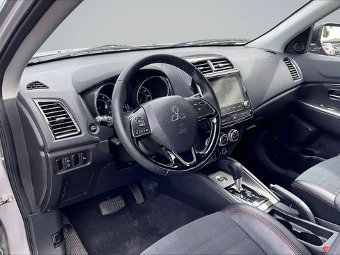 Used 2024 Mitsubishi Outlander Sport SE AWD/4WD image 14