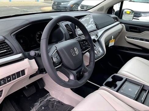 New 2026 Honda Odyssey EX-L image 8