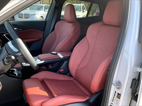 Used 2026 BMW X2 xDrive28i w/ Technology Package image 7