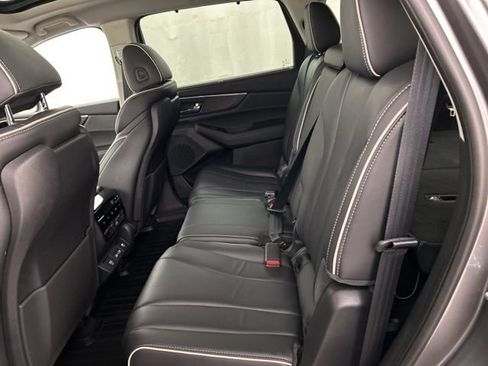 Used 2024 Acura MDX SH-AWD w/ Advance Package image 24