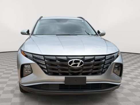 Used 2024 Hyundai Tucson SEL FWD image 2