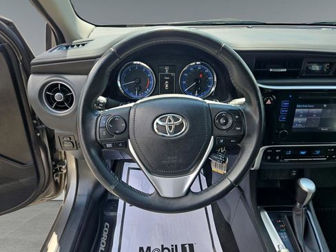 Used 2017 Toyota Corolla SE w/ Carpet Mat Package (TMS) FWD image 12