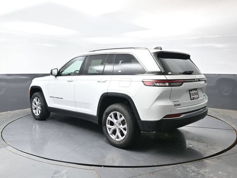 Used 2022 Jeep Grand Cherokee Limited AWD/4WD image 12