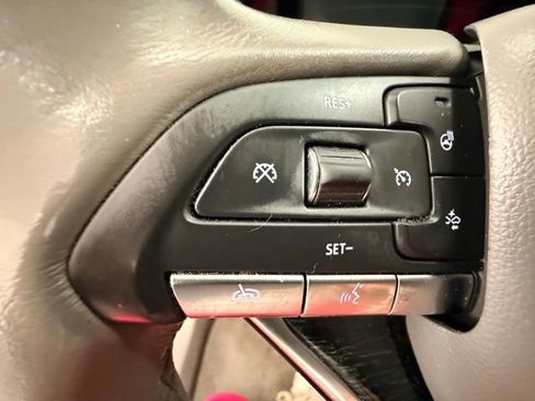 Used 2022 Cadillac XT6 Premium Luxury FWD image 23