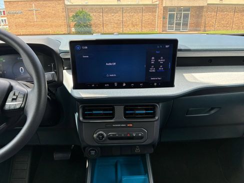 Used 2026 Ford Maverick XLT FWD image 14